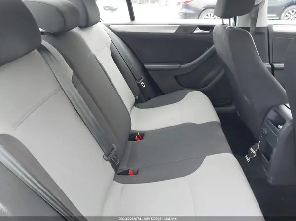 3VW2B7AJ1HM413845 2017 VOLKSWAGEN JETTA - Image 8
