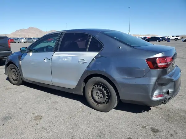 3VW2B7AJ1HM415756 2017 VOLKSWAGEN JETTA - Image 2