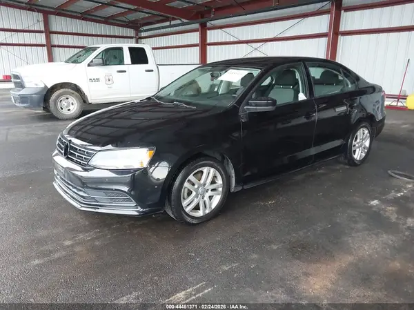 3VW2B7AJ1JM204871 2018 VOLKSWAGEN JETTA - Image 2