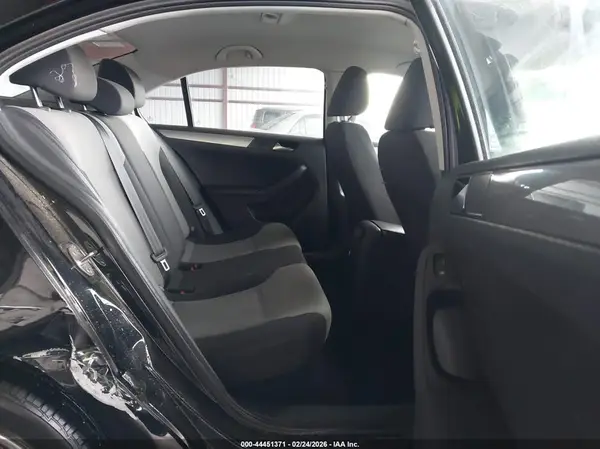 3VW2B7AJ1JM204871 2018 VOLKSWAGEN JETTA - Image 8