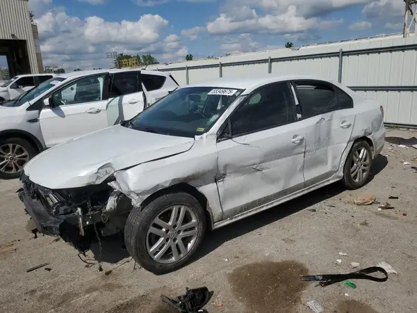 3VW2B7AJ1JM211142 2018 VOLKSWAGEN JETTA - Image 1