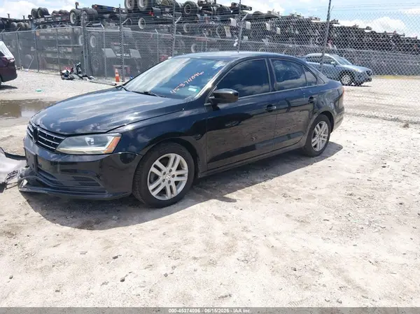 3VW2B7AJ1JM223260 2018 VOLKSWAGEN JETTA - Image 2
