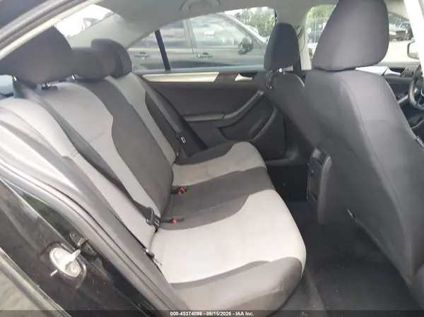 3VW2B7AJ1JM223260 2018 VOLKSWAGEN JETTA - Image 8