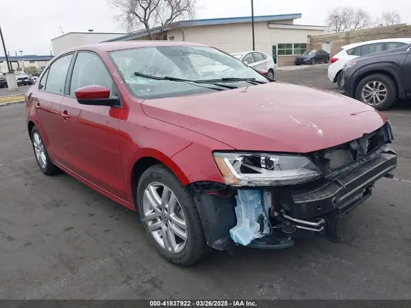 3VW2B7AJ1JM226353 2018 VOLKSWAGEN JETTA - Image 1