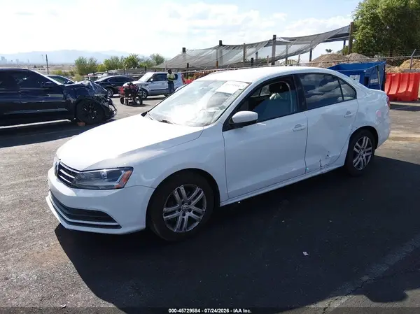 3VW2B7AJ1JM229236 2018 VOLKSWAGEN JETTA - Image 2