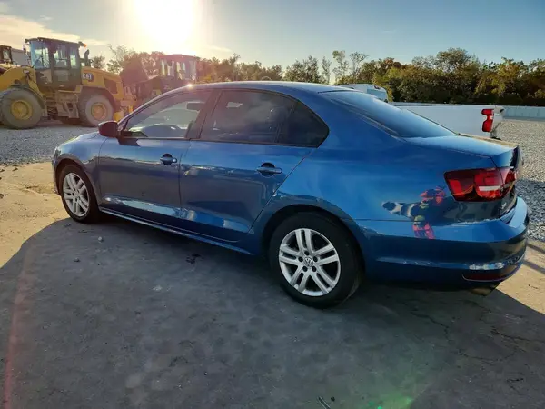 3VW2B7AJ1JM229866 2018 VOLKSWAGEN JETTA - Image 2