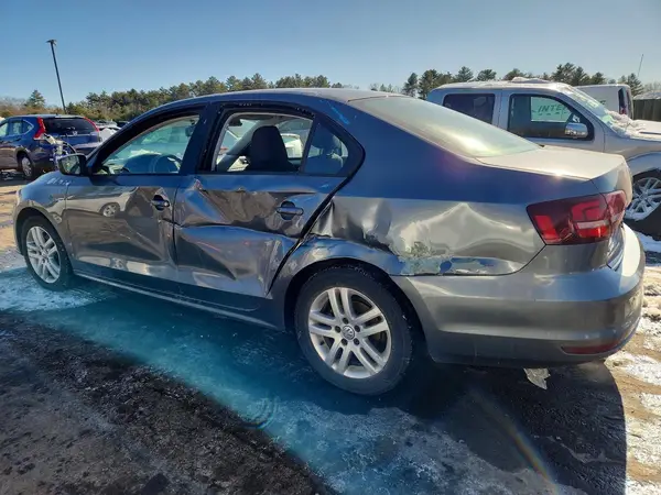 3VW2B7AJ1JM234033 2018 VOLKSWAGEN JETTA - Image 2
