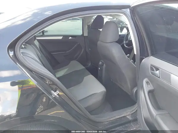 3VW2B7AJ1JM234078 2018 VOLKSWAGEN JETTA - Image 8