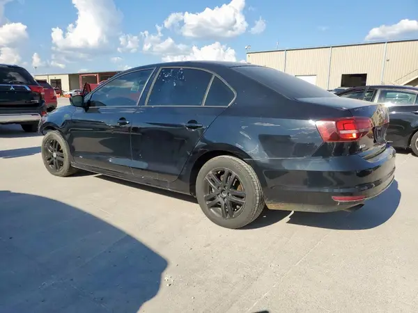3VW2B7AJ1JM236607 2018 VOLKSWAGEN JETTA - Image 2