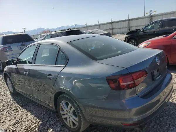 3VW2B7AJ1JM239510 2018 VOLKSWAGEN JETTA - Image 2