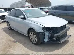 3VW2B7AJ1JM241290 2018 VOLKSWAGEN JETTA