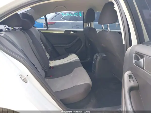 3VW2B7AJ1JM241290 2018 VOLKSWAGEN JETTA - Image 8
