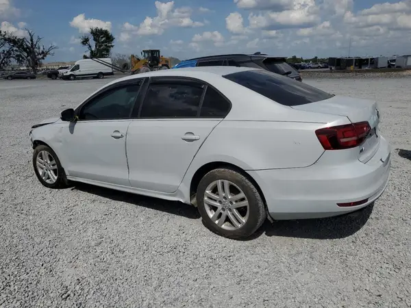 3VW2B7AJ1JM248479 2018 VOLKSWAGEN JETTA - Image 2