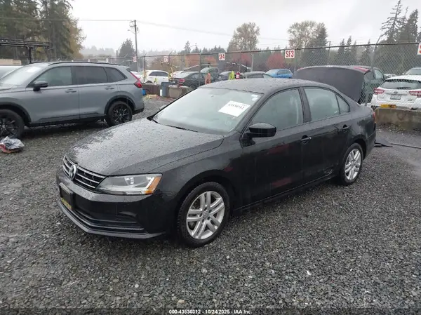 3VW2B7AJ1JM248773 2018 VOLKSWAGEN JETTA - Image 2