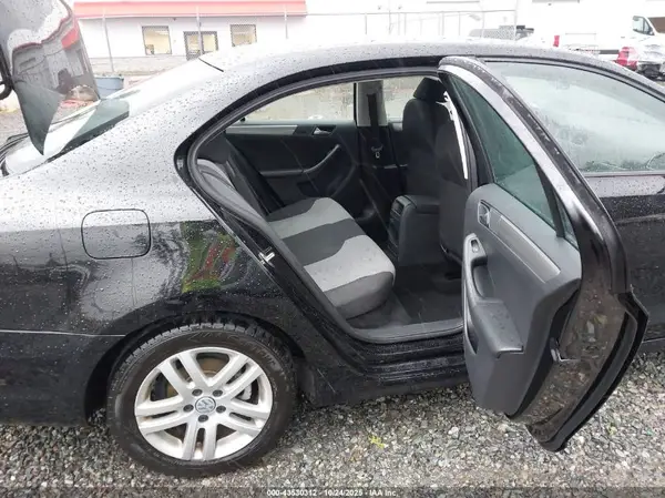 3VW2B7AJ1JM248773 2018 VOLKSWAGEN JETTA - Image 8
