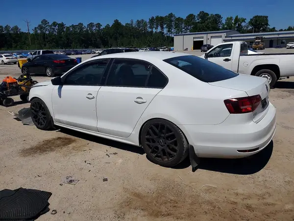 3VW2B7AJ1JM254296 2018 VOLKSWAGEN JETTA - Image 2
