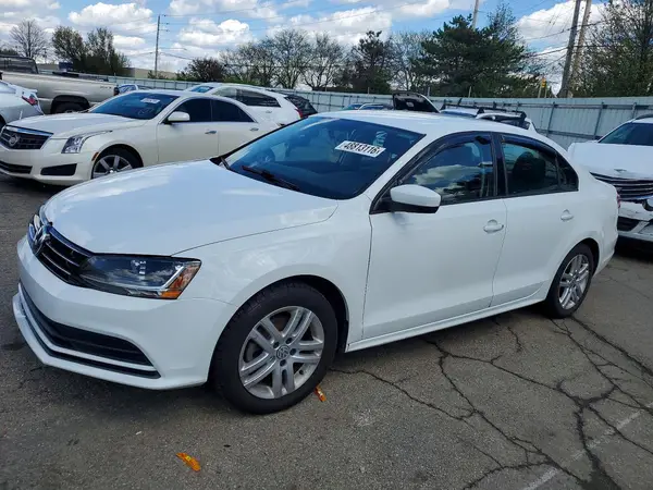 3VW2B7AJ1JM254363 2018 VOLKSWAGEN JETTA - Image 1