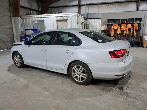 3VW2B7AJ1JM258848 2018 VOLKSWAGEN JETTA - Image 2
