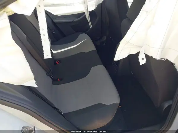 3VW2B7AJ1JM258915 2018 VOLKSWAGEN JETTA - Image 8