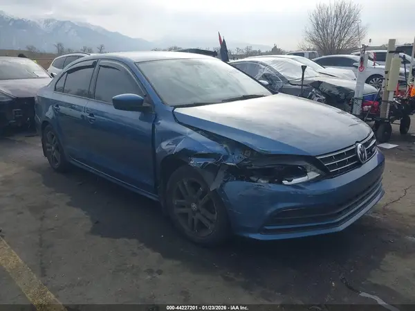 3VW2B7AJ1JM259479 2018 VOLKSWAGEN JETTA - Image 1