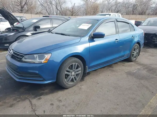 3VW2B7AJ1JM259479 2018 VOLKSWAGEN JETTA - Image 2
