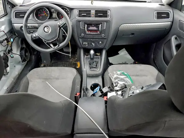 3VW2B7AJ1JM260857 2018 VOLKSWAGEN JETTA - Image 8