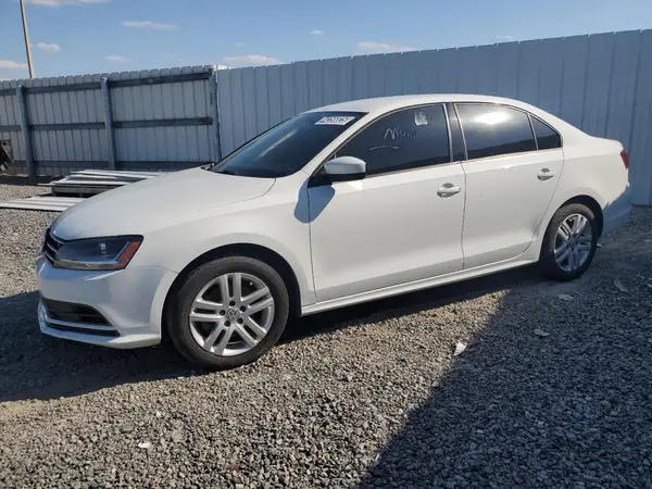 3VW2B7AJ1JM261460 2018 VOLKSWAGEN JETTA - Image 1