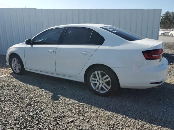 3VW2B7AJ1JM261460 2018 VOLKSWAGEN JETTA - Image 2