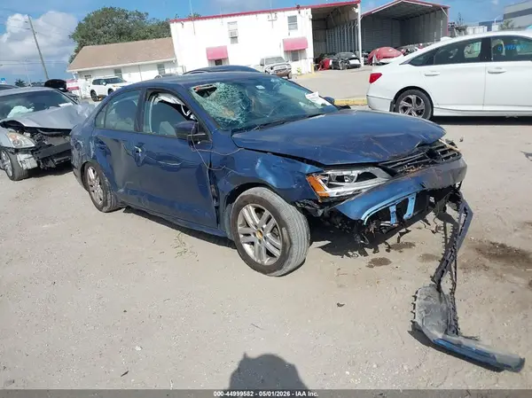3VW2B7AJ1JM262415 2018 VOLKSWAGEN JETTA - Image 1