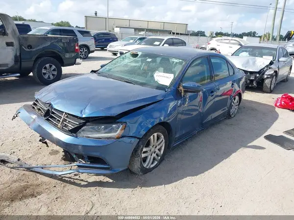 3VW2B7AJ1JM262415 2018 VOLKSWAGEN JETTA - Image 2