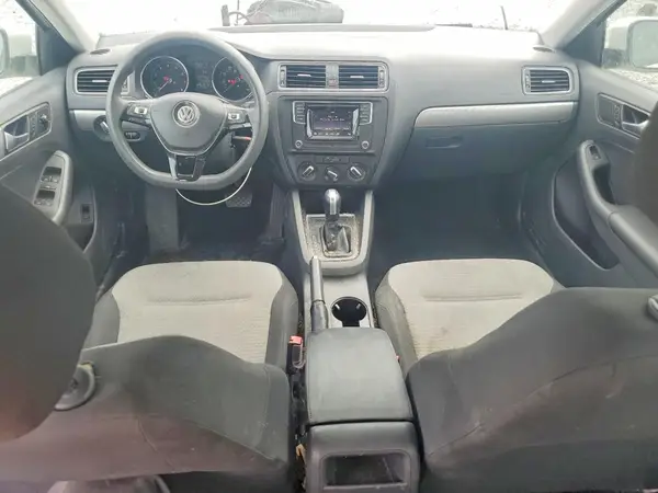3VW2B7AJ1JM263807 2018 VOLKSWAGEN JETTA - Image 8