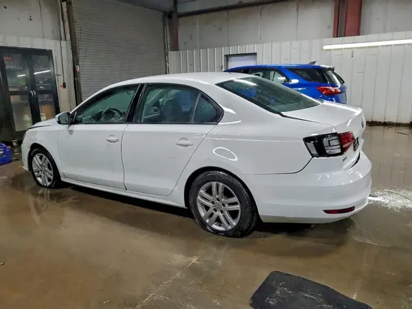 3VW2B7AJ1JM263841 2018 VOLKSWAGEN JETTA - Image 2