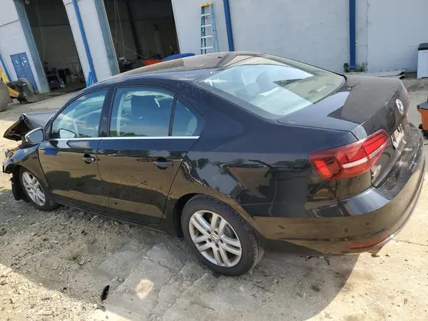 3VW2B7AJ2HM206669 2017 VOLKSWAGEN JETTA - Image 2