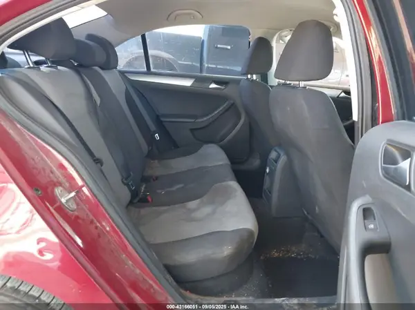 3VW2B7AJ2HM207014 2017 VOLKSWAGEN JETTA - Image 8
