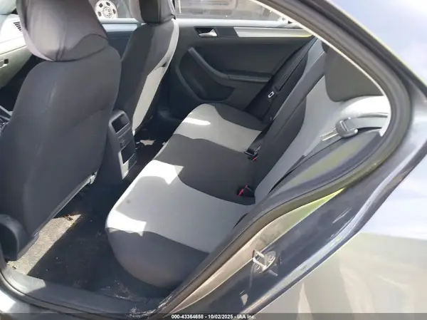 3VW2B7AJ2HM211659 2017 VOLKSWAGEN JETTA - Image 8