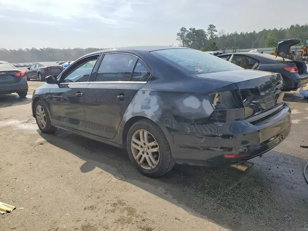 3VW2B7AJ2HM211709 2017 VOLKSWAGEN JETTA - Image 2