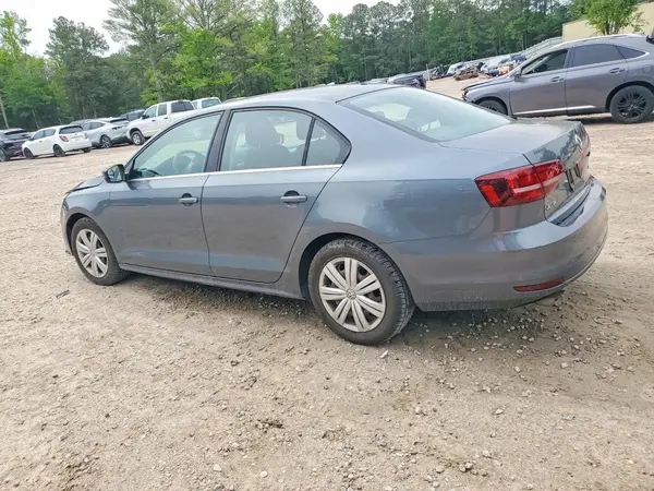 3VW2B7AJ2HM212374 2017 VOLKSWAGEN JETTA - Image 2