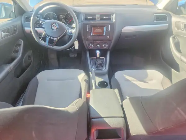 3VW2B7AJ2HM213508 2017 VOLKSWAGEN JETTA - Image 8