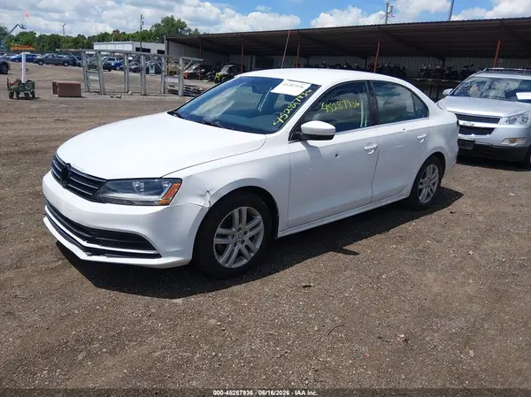 3VW2B7AJ2HM224167 2017 VOLKSWAGEN JETTA - Image 2