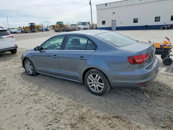 3VW2B7AJ2HM239008 2017 VOLKSWAGEN JETTA - Image 2