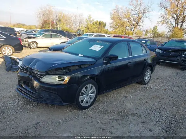 3VW2B7AJ2HM278259 2017 VOLKSWAGEN JETTA - Image 2