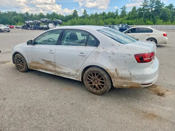 3VW2B7AJ2HM285969 2017 VOLKSWAGEN JETTA - Image 2