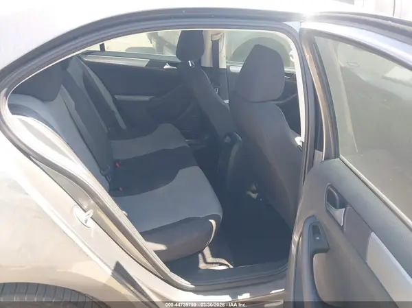 3VW2B7AJ2HM287205 2017 VOLKSWAGEN JETTA - Image 8