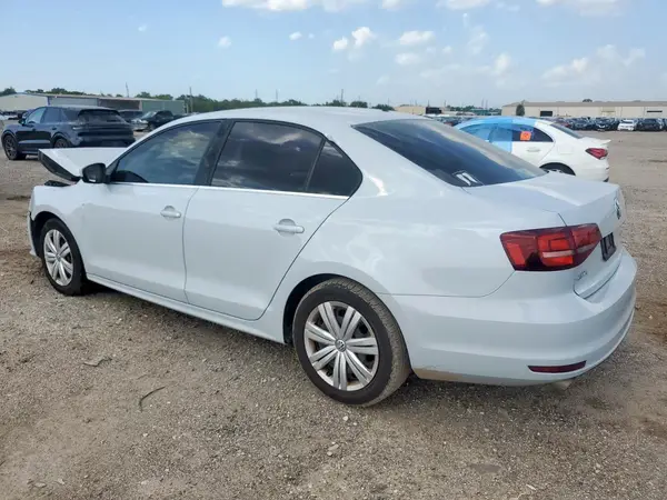 3VW2B7AJ2HM293599 2017 VOLKSWAGEN JETTA - Image 2