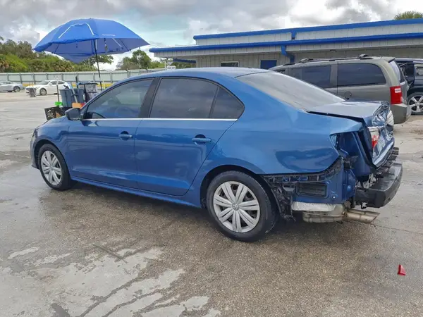3VW2B7AJ2HM293845 2017 VOLKSWAGEN JETTA - Image 2