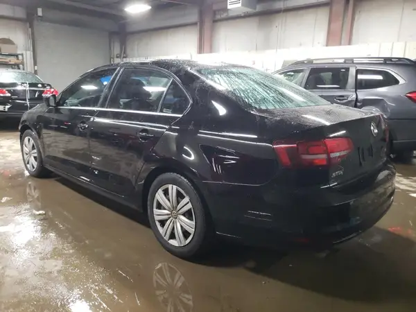 3VW2B7AJ2HM295319 2017 VOLKSWAGEN JETTA - Image 2