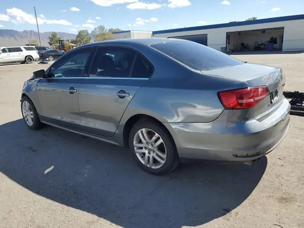 3VW2B7AJ2HM308974 2017 VOLKSWAGEN JETTA - Image 2