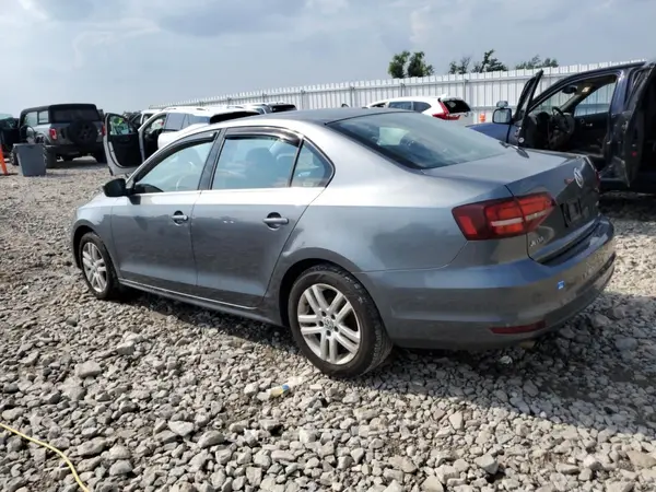 3VW2B7AJ2HM310479 2017 VOLKSWAGEN JETTA - Image 2