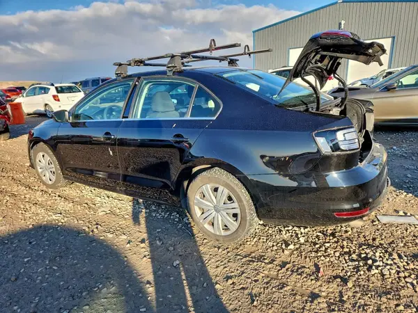 3VW2B7AJ2HM318159 2017 VOLKSWAGEN JETTA - Image 2