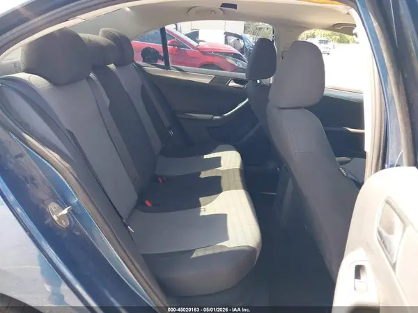 3VW2B7AJ2HM327542 2017 VOLKSWAGEN JETTA - Image 8